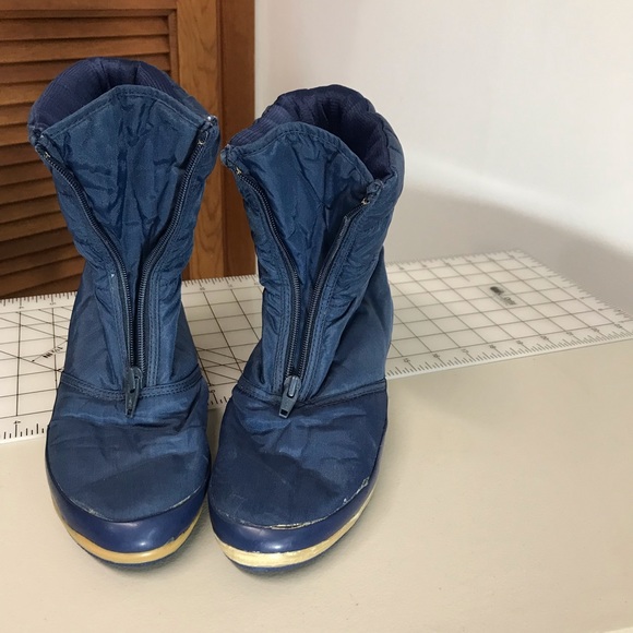 PopCorn Blue Zip-up Boots with Rubber Soles - Picture 5 of 8